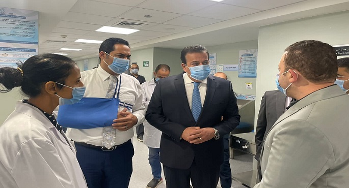 بالصور.. وزير الصحة يتفقد أعمال التطوير ورفع الكفاءة بمستشفى شرم الشيخ الدولي