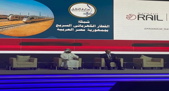 وزير النقل يستعرض مشروع القطار الكهربائي في معرض  الشرق الأوسط للسكك الحديدية 2023 في أبو ظبي