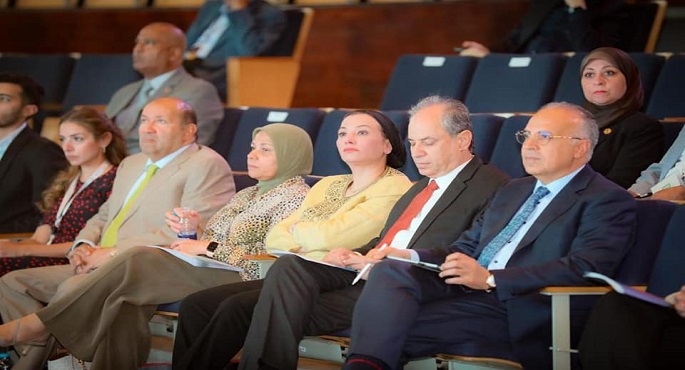 بالصور .. وزيرة البيئة تشارك في المؤتمر الدولي Act to zero المقام تحت رعاية رئيس الوزراء بالجامعة الأمريكية بالقاهرة