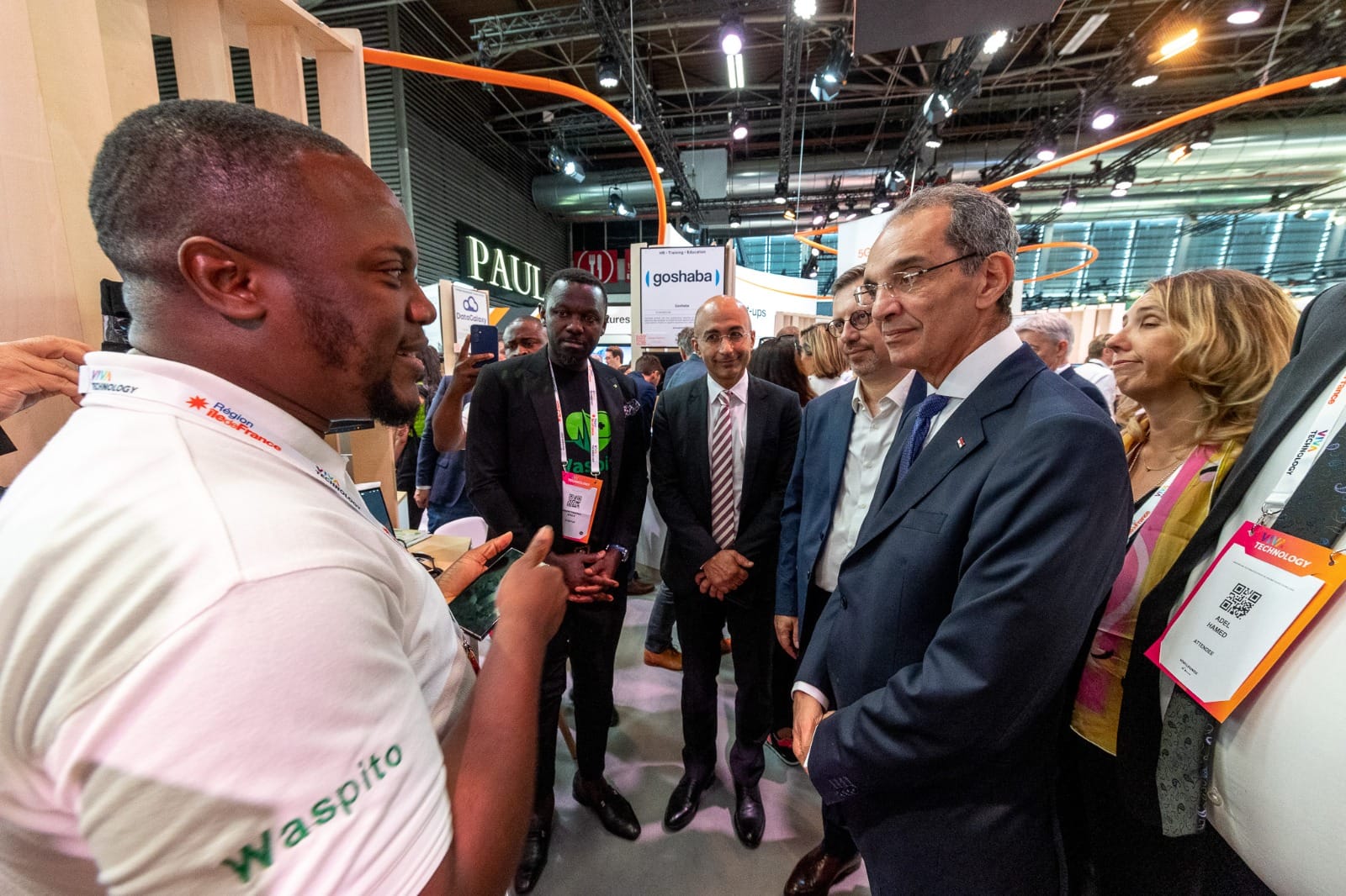 وزير الاتصالات يشارك فى افتتاح أعمال الدورة السابعة لمؤتمر “فيفا تكنولوجى “VivaTech العالمى بفرنسا