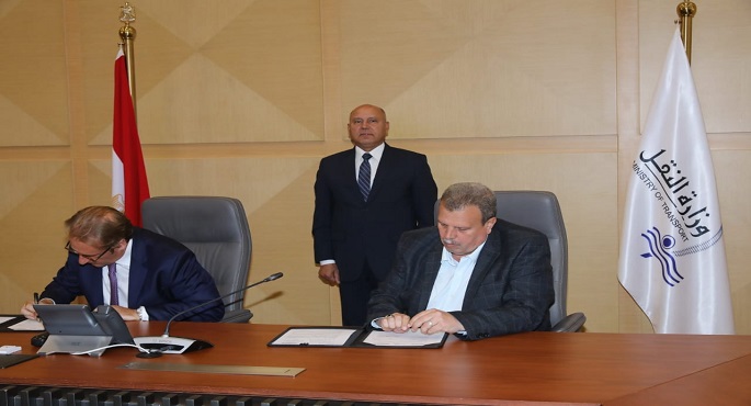 وزير النقل يشهد توقيع بروتوكول تعاون للتصنيع المحلي للمكونات الداخلية للوحدات المتحركة بالسكك الحديدية