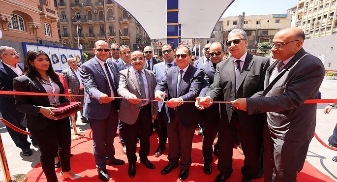 بالصور .. وزير البترول يفتتح محط للتموين بالغاز الطبيعي والبنزين والشحن الكهربائي بمنطقة وسط البلد