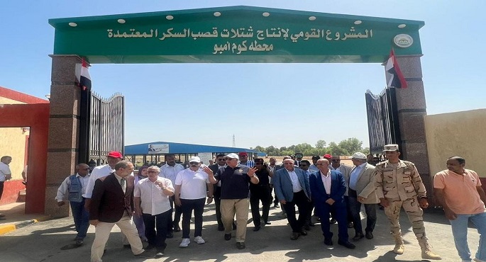 بالصور .. وزير الزراعة يتفقد أول محطة لإنتاج شتلات قصب السكر في إطار مبادرة حياة كريمة