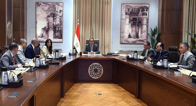 بالصور.. رئيس الوزراء يلتقي رئيس صندوق التنمية الحضرية لاستعراض عدد من ملفات العمل