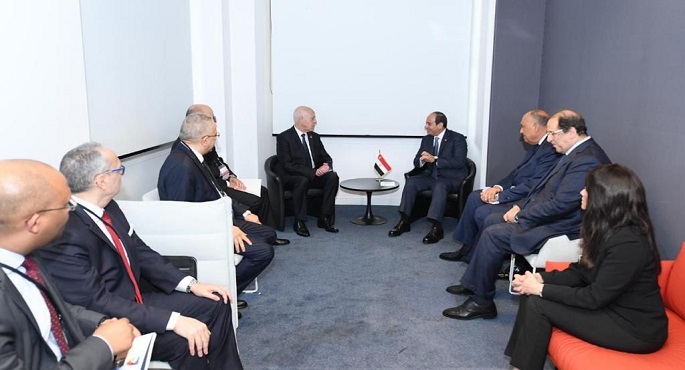 بالصور.. خلال لقائهما في باريس.. الرئيس السيسي ونظيره التونسي يبحثان سبل تعزيز أطر التعاون الثنائي بين البلدين