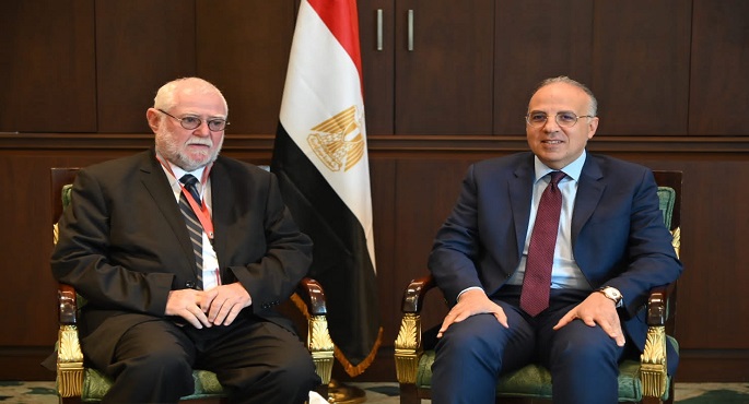 على هامش اجتماعات “الأمكاو”.. وزير الري يلتقي وزير المياه الناميبي
