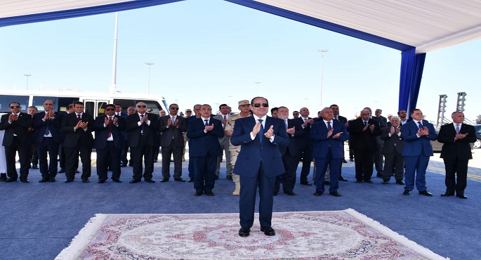 بالصور.. الرئيس السيسي يشهد تدشين السفينة “وادي الملوك” لضمها للأسطول التجاري المصري