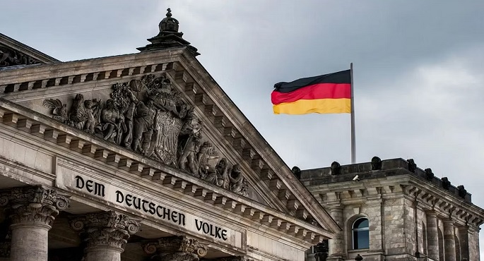 محاكمة ثلاثة أشخاص فى ألمانيا بتهمة التجسس لصالح روسيا