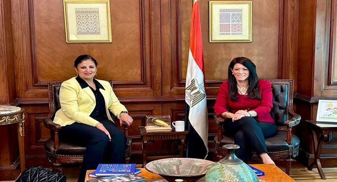 بالصور.. المشاط تتابع مع المدير الإقليمي لـ”إيفاد” موقف مشروعات محور الغذاء ضمن برنامج ” نُوَفِّي”