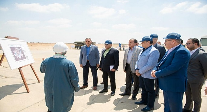 بالصور.. وزير الدولة للإنتاج الحربي يشهد إجراءات التشغيل التجريبي لعدد من منتجات مصنع إنتاج وإصلاح المدرعات