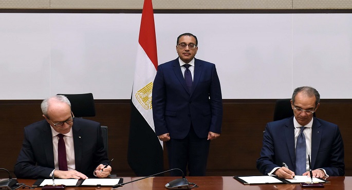 بالصور.. رئيس الوزراء يشهد توقيع مذكرة تفاهم للتعاون بين مصر والجزائر في مجال الاتصالات وتكنولوجيا المعلومات والبريد