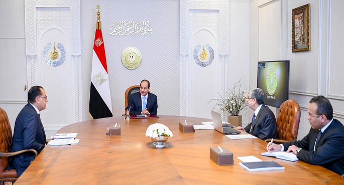 الرئيس السيسي يتابع الموقف التنفيذي لعدد من مشروعات وزارة الكهرباء على مستوى الجمهورية