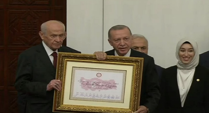 رجب طيب أردوغان يؤدي اليمين الدستورية رئيسا لتركيا