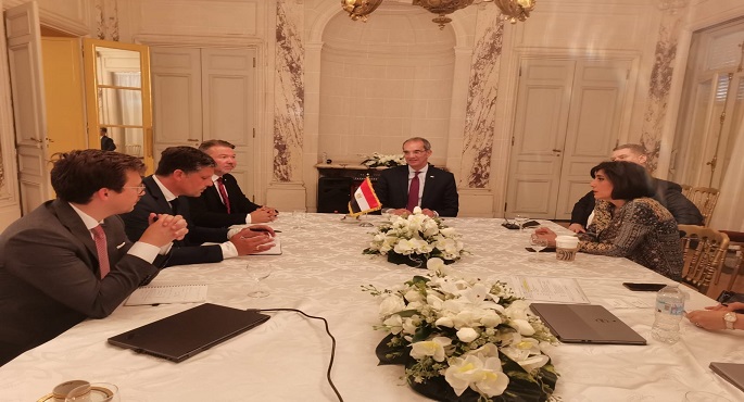 بالصور .. وزير الاتصالات يبحث في فرنسا مع عدد من شركات التحول الرقمي فرص زيادرة الاستثمار في مصر