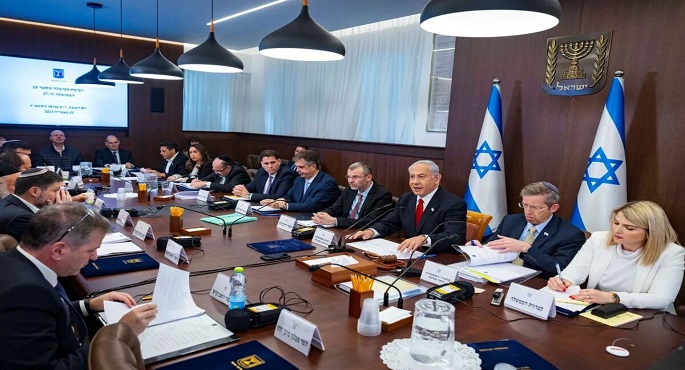 وزير مالية الاحتلال: لن نحول أموال الضرائب للسلطة الفلسطينية هذا الشهر لدعمها حماس