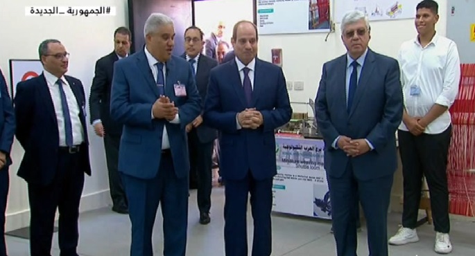بالفيديو.. الرئيس السيسي يتفقد جامعة برج العرب التكنولوجية