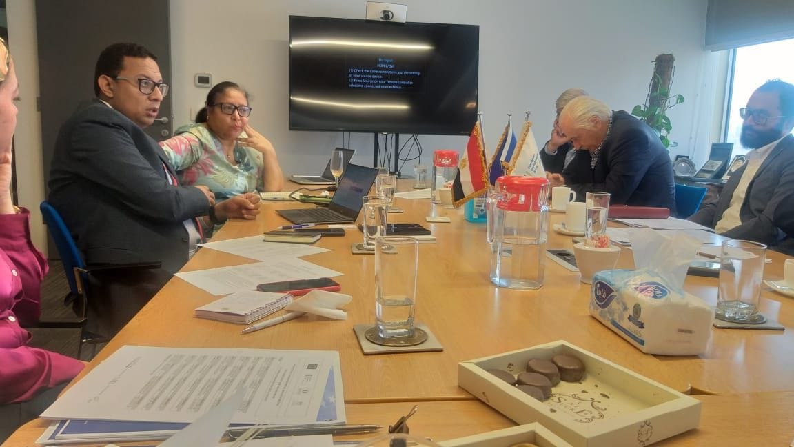 وزارة التنمية المحلية تعرض الموقف التنفيذى لمشروع كيتشنر مكون المخلفات الصلبة