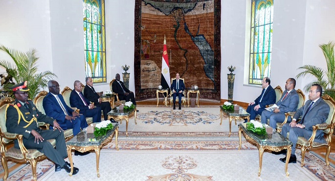 الرئيس السيسي يبحث مع نائب رئيس مجلس السيادة السوداني تطورات الأوضاع في السودان