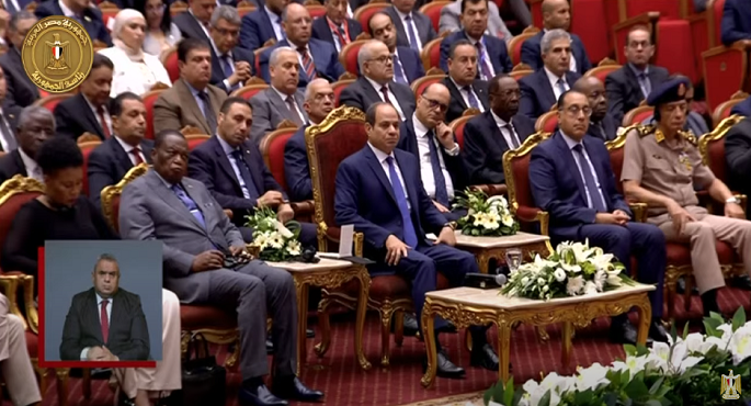 بالفيديو .. الرئيس السيسي يشهد افتتاح المؤتمر والمعرض الطبي الإفريقي الثاني