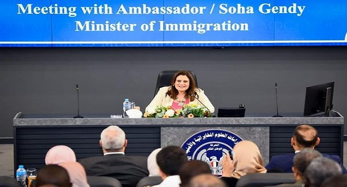 بالصور.. وزيرة الهجرة تلتقي عددا من الملحقين العسكريين العرب والأجانب