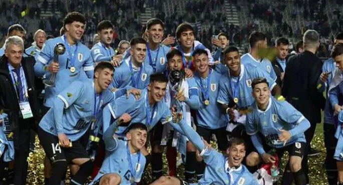 ضربة جديدة لإيطاليا.. أوروجواي تتوج بكأس العالم للشباب لأول مرة