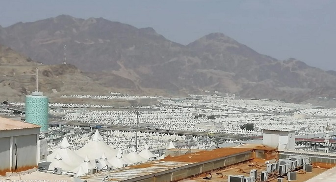 اكتمال وصول ضيوف الرحمن إلى مشعر منى لقضاء “يوم التروية”