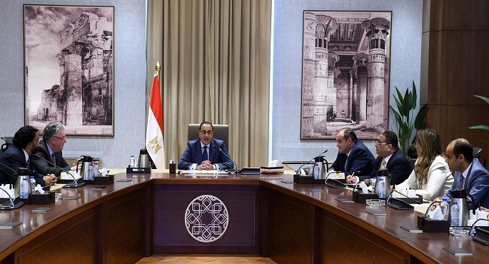 رئيس الوزراء يبحث مع الرئيس التنفيذي لشركة إكسبريس العالمية فرص الاستثمار الجديدة في السوق المصرية