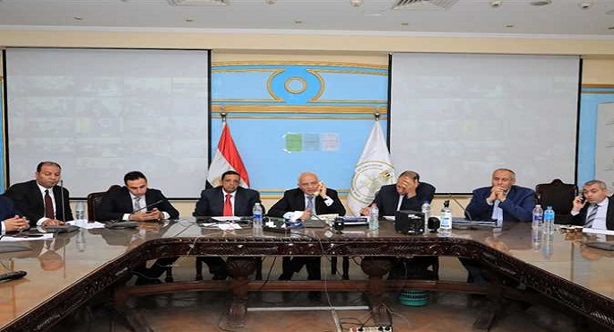 وزير التعليم يتابع امتحانات الثانوية العامة من خلال غرفة العمليات المركزية
