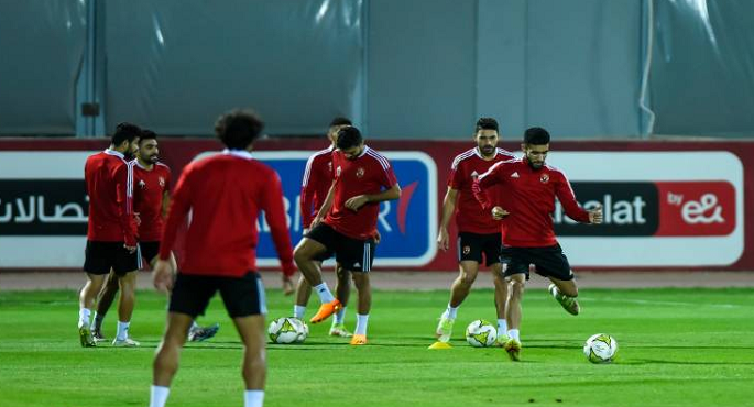الأهلى يلتقي نظيره فيوتشر بحثا عن فوز جديد فى الدورى