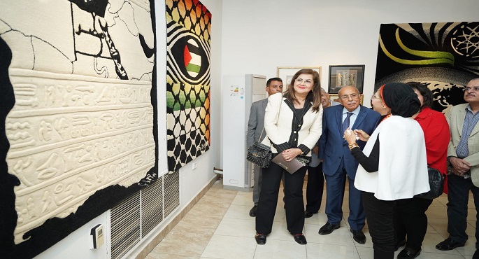 بالصور.. وزيرة التخطيط تؤكد دعم الدولة للفن الهادف الذي يعد أساسًا لقوة مصر الناعمة