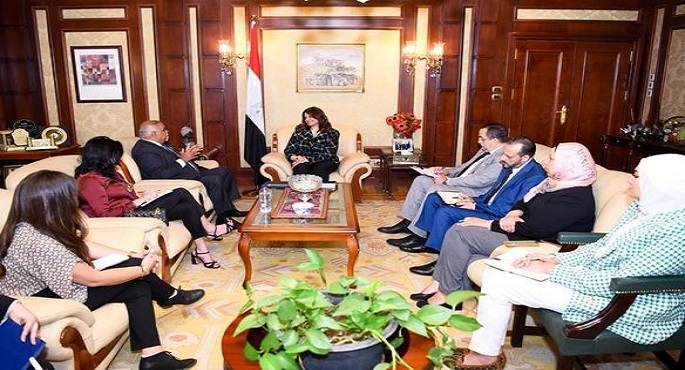 وزيرة الهجرة تبحث مع مدير المكتب الإقليمي لبرنامج الغذاء العالمي سبل تعزيز التعاون في الملفات المشتركة