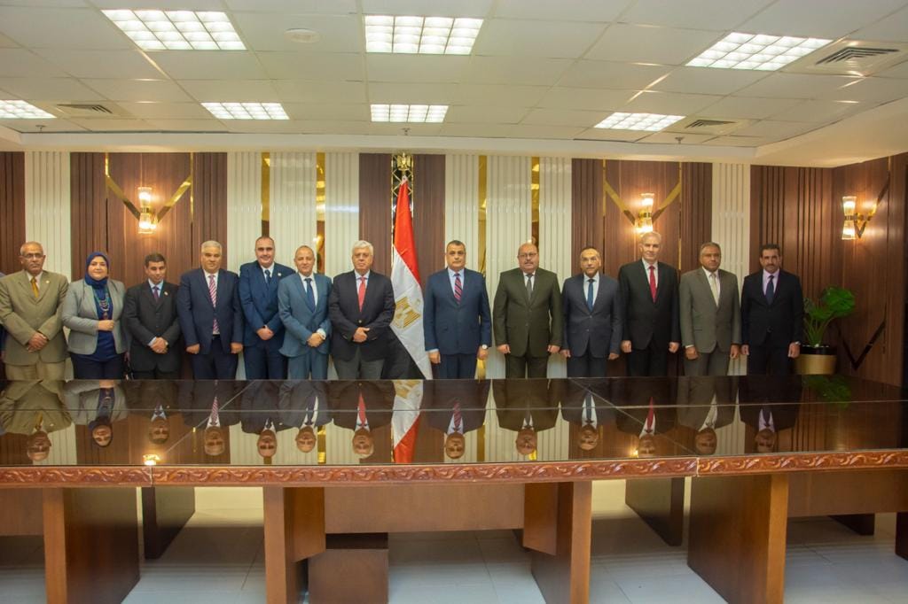 بالصور.. توقيع بروتوكول تعاون بين وزارة الإنتاج الحربى والجامعات التكنولوجية التابعة لوزارة التعليم العالى