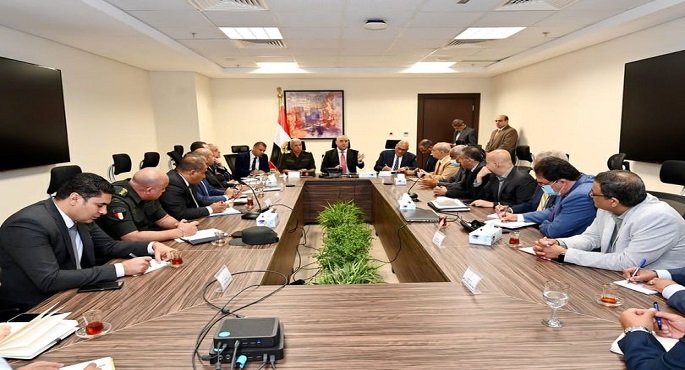 وزير الإسكان ورئيسا هيئتي “الهندسية للقوات المسلحة” و”العربية للتصنيع” يبحثون سبل دعم الصناعات المصرية