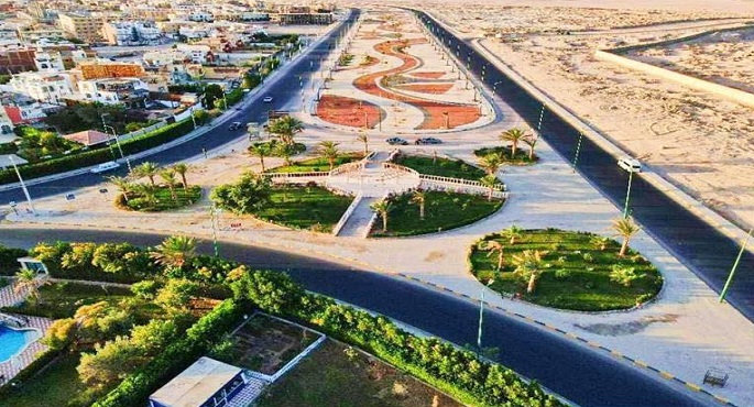 بالصور .. وزير الإسكان ومحافظ البحر الأحمر يتفقدان مشروع تطوير طريق المطار بمدينة الغردقة
