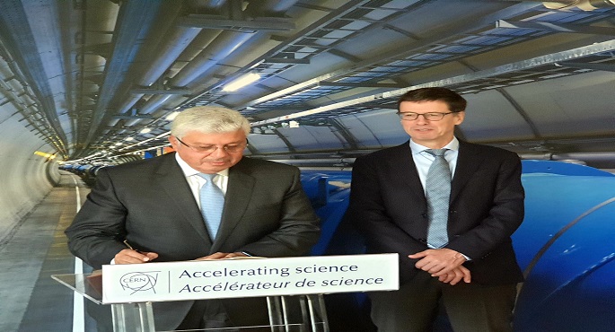 بالصور.. وزير التعليم العالي يزور المجلس الأوروبي للأبحاث النووية CERN بجنيف
