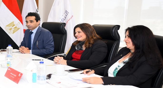 وزيرة الهجرة تشارك كرئيس إحدى لجان اختبارات برنامج “المرأة تقود للتنفيذيات” بالأكاديمية الوطنية للتدريب