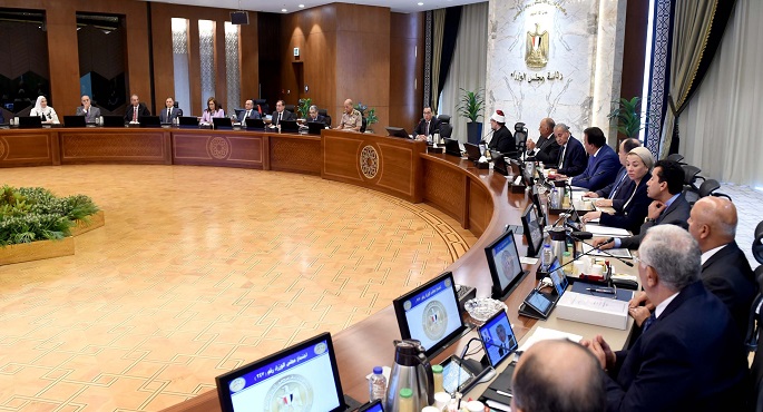 بالصور.. خلال اجتماع الحكومة اليوم.. مدبولي يوجه الوزراء المعنيين بسرعة تنفيذ مشروعات تطوير الخدمات بواحة سيوة