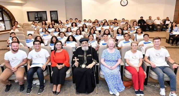 بالصور .. البابا تواضروس يشهد ختام البرنامج الصيفي لتعليم اللغات