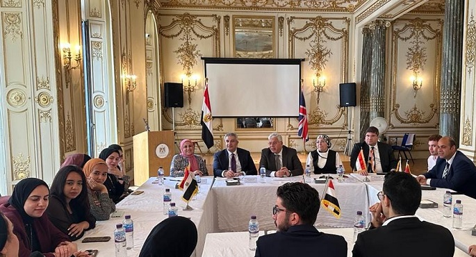وزير التعليم العالي يلتقي الطلاب المبتعثين الدارسين بالمملكة المتحده ضمن خطة البعثات وبرنامج نيوتن مشرفة