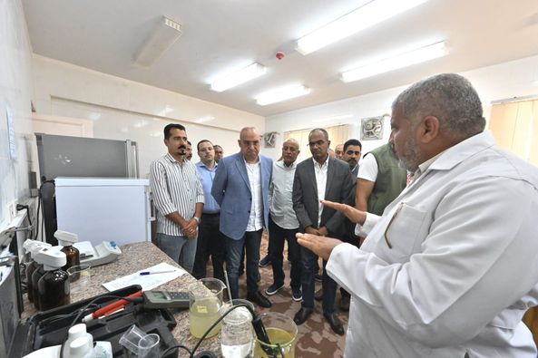 بالصور .. وزير الإسكان يتفقد محطة معالجة الصرف الصحي والصناعي بالنوبارية الجديدة