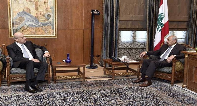 رئيس مجلس النواب اللبناني يطلب عقد جلسة حكومية لتعيين حاكم جديد لمصرف لبنان