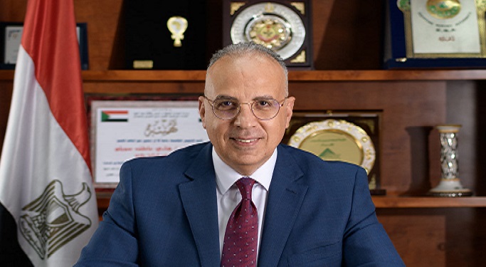 وزير الري يتابع إجراءات تنفيذ مشروع تحديث أنظمة تشغيل ومراقبة مفيض قناطر إسنا الجديدة