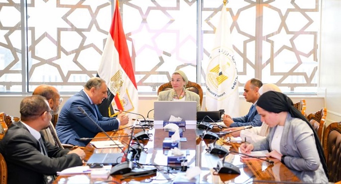 وزيرة البيئة تلتقى رئيس هيئة استخدامات أراضي الدولة لبحث الجانب البيئي لمشروع تطوير المجازر بمحافظات الجمهورية