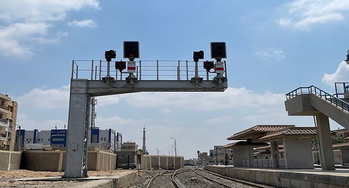 بالصور .. وزير النقل يعلن دخول برج الإشارات الرئيسي بمحطة أبوصوير في الخدمة