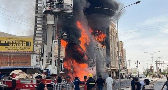 حريق يتسبب بانقطاع الكهرباء في كافة أنحاء العراق