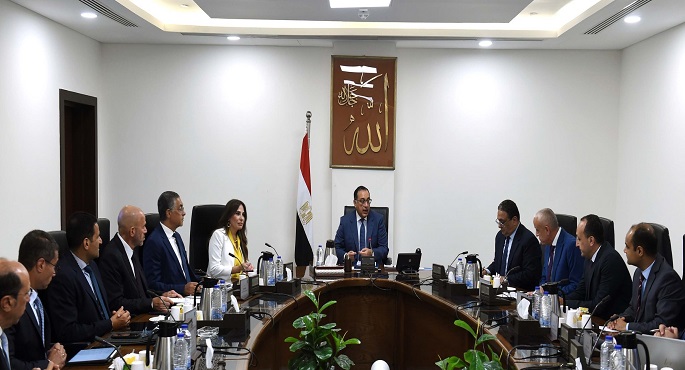 رئيس الوزراء يناقش حزمة حوافز مقترحة لمشروعات المناطق المركزية للأعمال