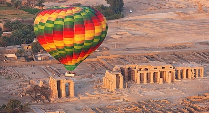 إلغاء رحلات البالون الطائر في الأقصر لليوم الثاني على التوالي بسبب سوء الأحوال الجوية