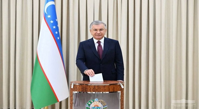 إعادة انتخاب رئيس أوزبكستان شوكت ميرضيائيف لولاية ثالثة