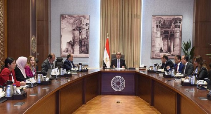 بالصور.. رئيس الوزراء يتابع خطوات تنفيذ برنامج رد الأعباء التصديرية.. وميكنة خطواته