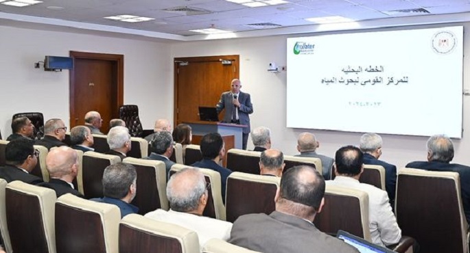 بالصور.. وزير الرى يستعرض الخطة البحثية للمركز القومى لبحوث المياه